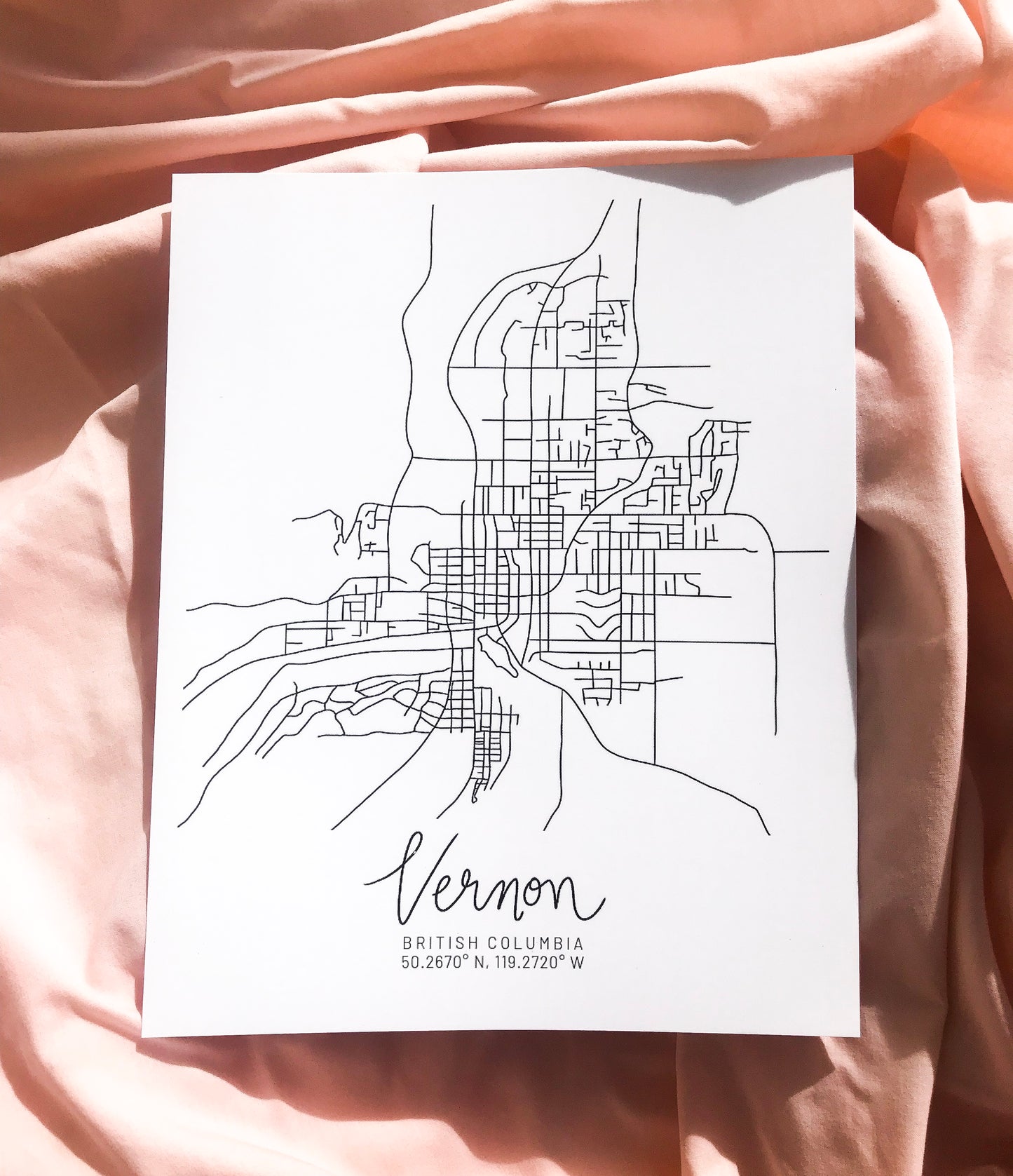 Vernon, British Columbia Minimal Hand Drawn Map